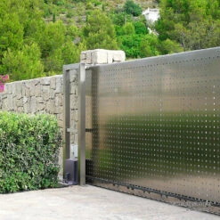 SOMMER Schiebetorantrieb RUNner Plus 9 SOMMER Schiebetorantrieb RUNner Plus -Sonax Geschäft s11814 00001 sommer schiebetorantrieb runner plus anwendungsbeispiel 2